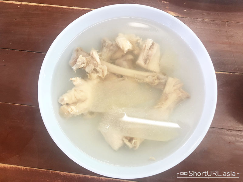 น้ำซุป ข้าวมันไก่ตอนประตูน้ำ